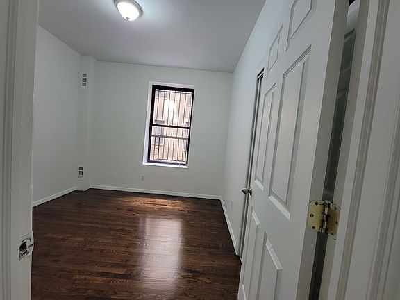 5th image of 600 W 150th St APT 21