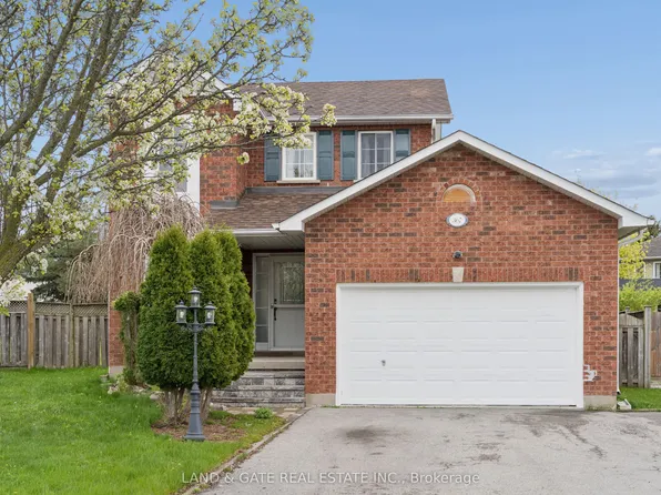 367 Concordia Ct, Oshawa, ON L1G 8C3