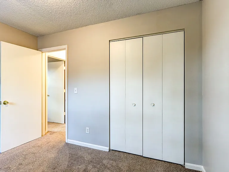 Arbor Terrace and Richland Country Apartments — Photo 18