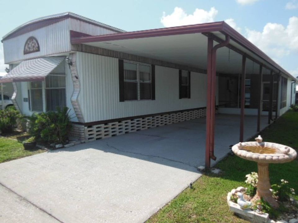 1st image of 1519 Paddock Ln