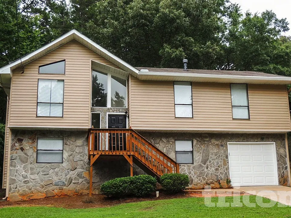 3834 Shane Ct