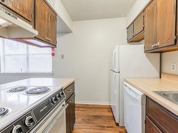 5th image of 1814 Hunt St #1B-1Ba-465Sqft