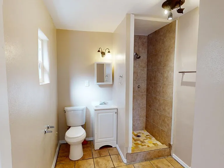 1450 Cerrillos Rd #3 — Photo 8