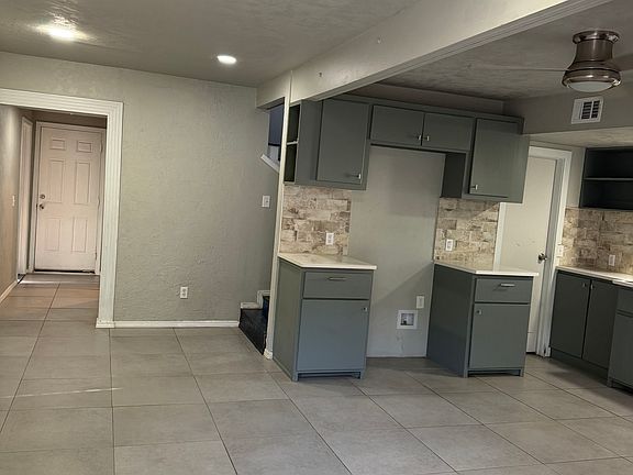 3rd image of 2709 NW 12th St #1/2