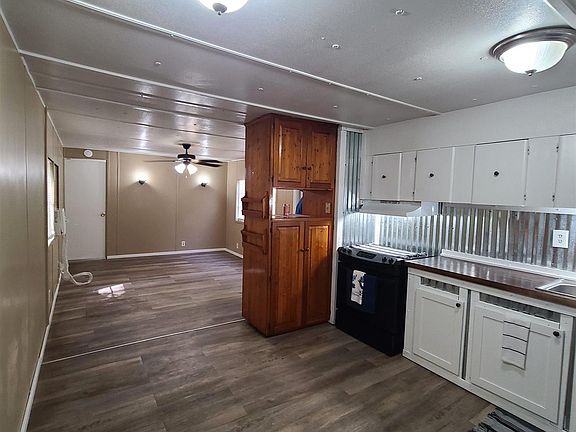 3rd image of 132 Majors Rd