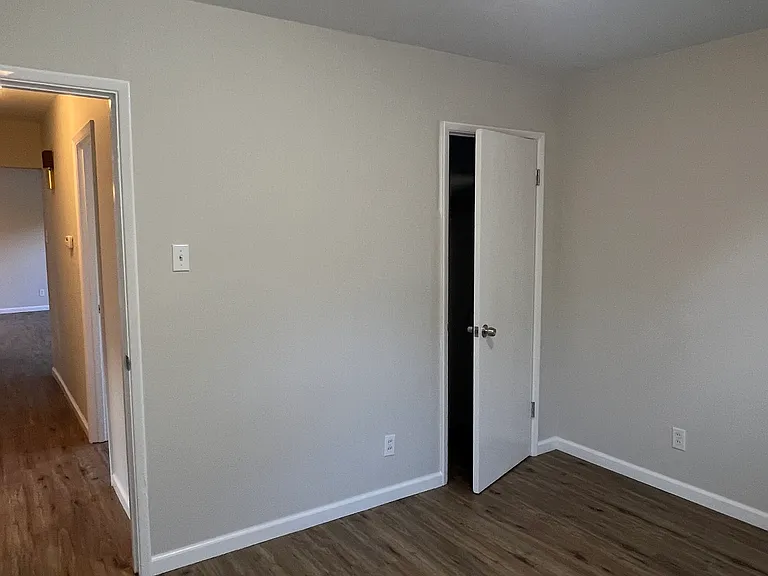 8941 Kidder Ave — Photo 16