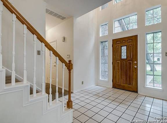 4th image of 14802 Oak Briar