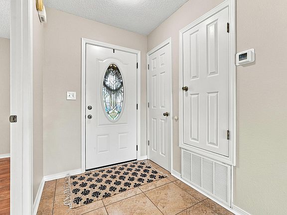 5th image of 907 Pinellas Dr