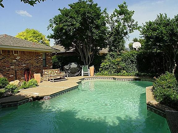 2nd image of 2224 Tamarisk Ln