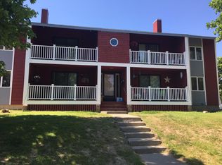 48 Hemlock St APT 2, Bangor, ME 04401
