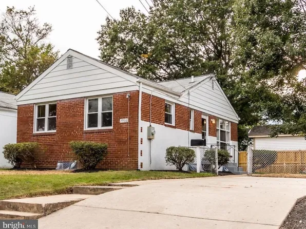 7906 W Park Dr, Hyattsville, MD 20783