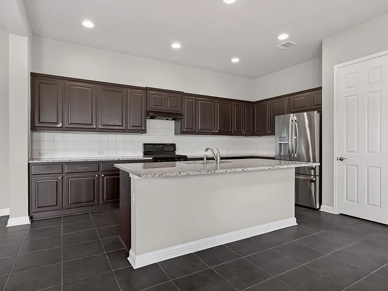 1501 Lawrence St — Photo 7