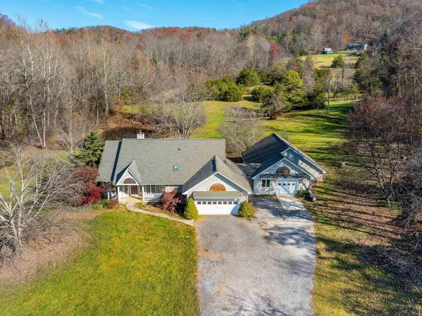 5083 Bear Foot Ln, Elkton, VA 22827