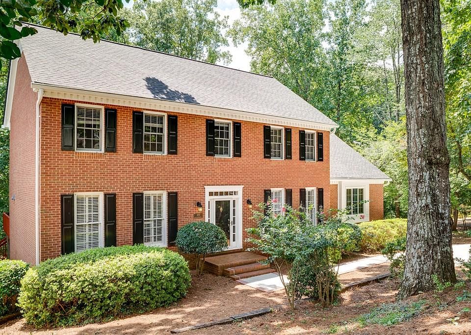 1st image of 489 Park Manor Dr