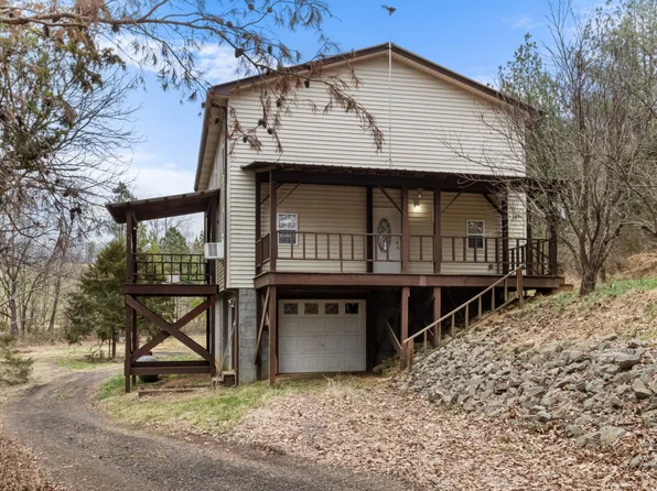 445 Wyatt Hollow Rd, Big Rock, TN 37023