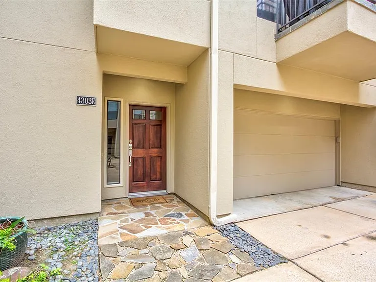 4303 Rose St — Photo 2
