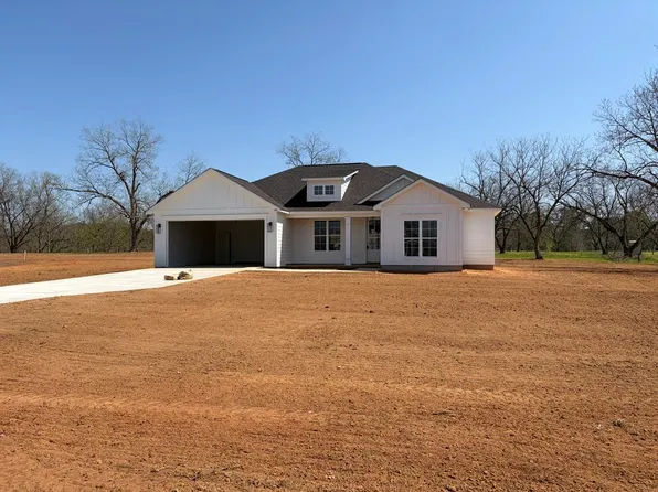 108 Lambeth Ct, Leesburg, GA 31763