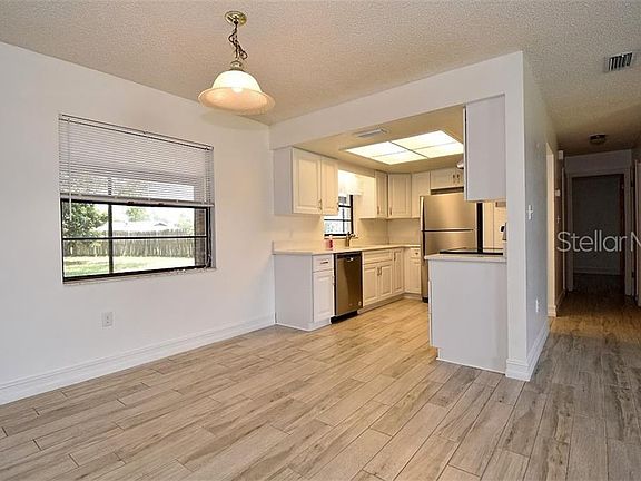 3rd image of 2332 Bannister St