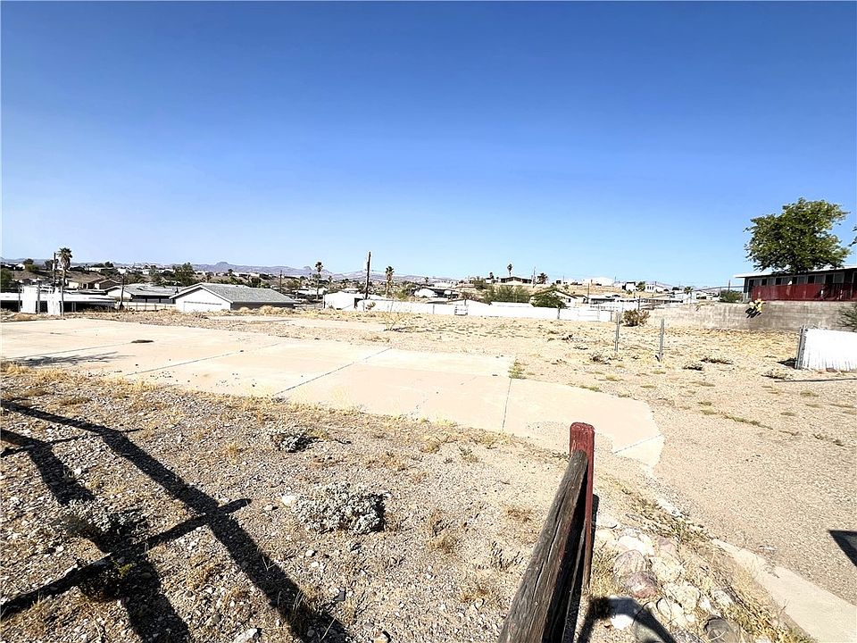 2nd image of 1650 Mesa Vista Drive