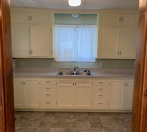 4th image of 5805 Hamilton Ave