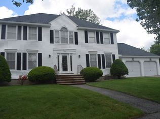 5 Rose Farm Ln, Woburn, MA 01801