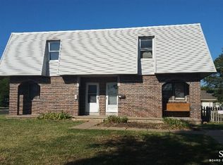 1712 Dover Cir, Salina, KS 67401
