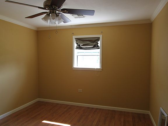 5th image of 172 N Leon Dr