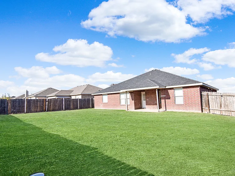 2802 Wesley Dr — Photo 22