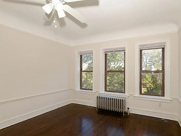 3rd image of 5454 N Campbell Ave #2W