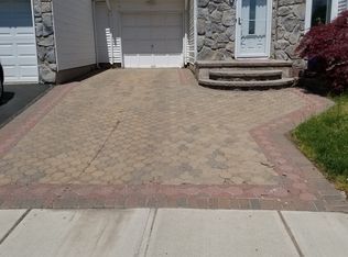 7 Jason St, Dayton, NJ