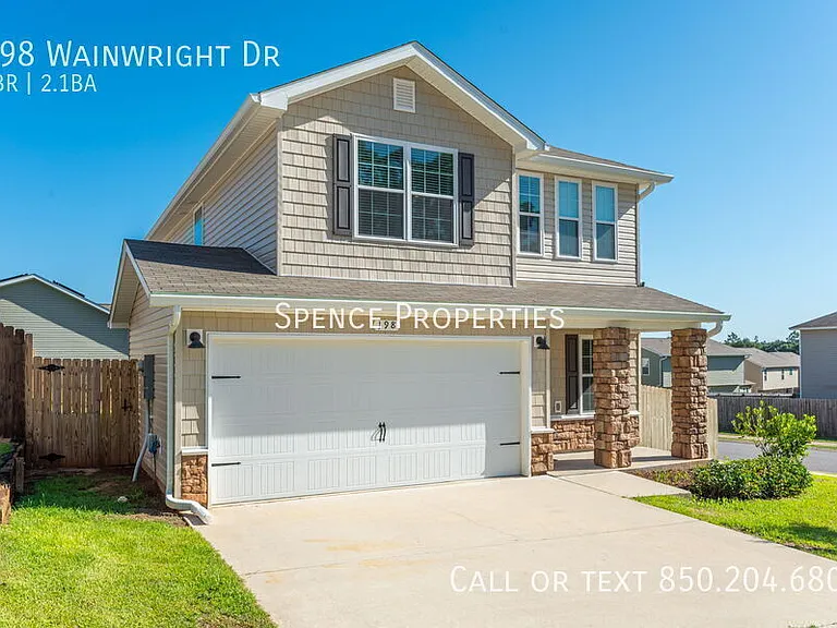 198 Wainwright Dr — Photo 2