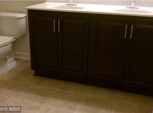 43968 Vaira Ter, Chantilly, VA 20152