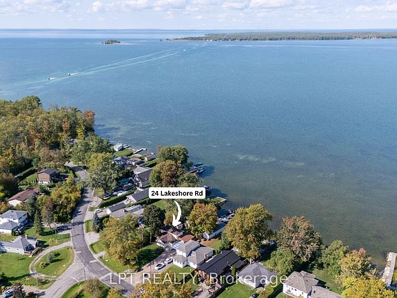 2nd image of 24 Lakeshore Rd