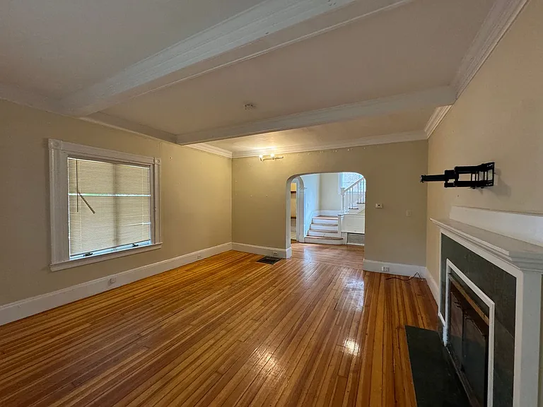 The Best Home in Brighton — Photo 16