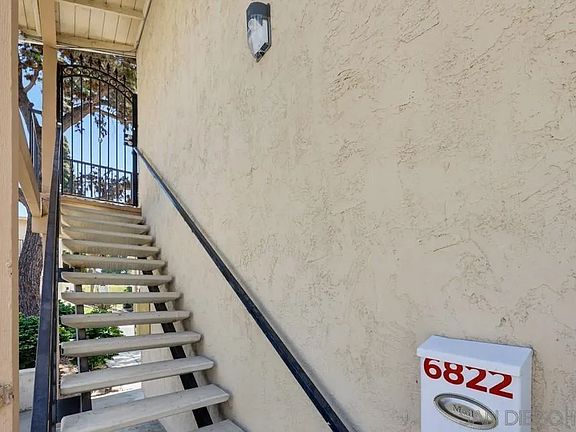 3rd image of 6822 Camphor Ln