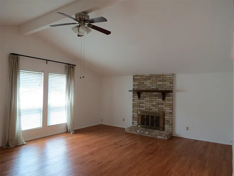 6803 Rearden Rd — Photo 3