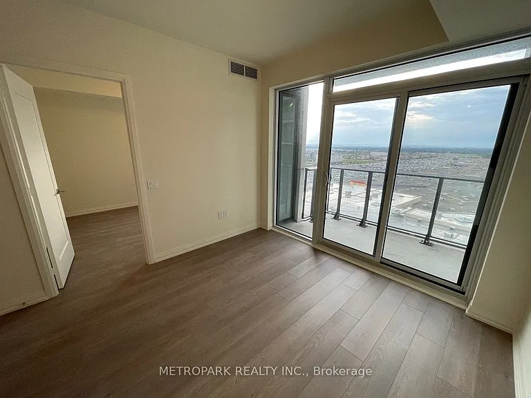 9000 Jane St #1506 — Photo 20