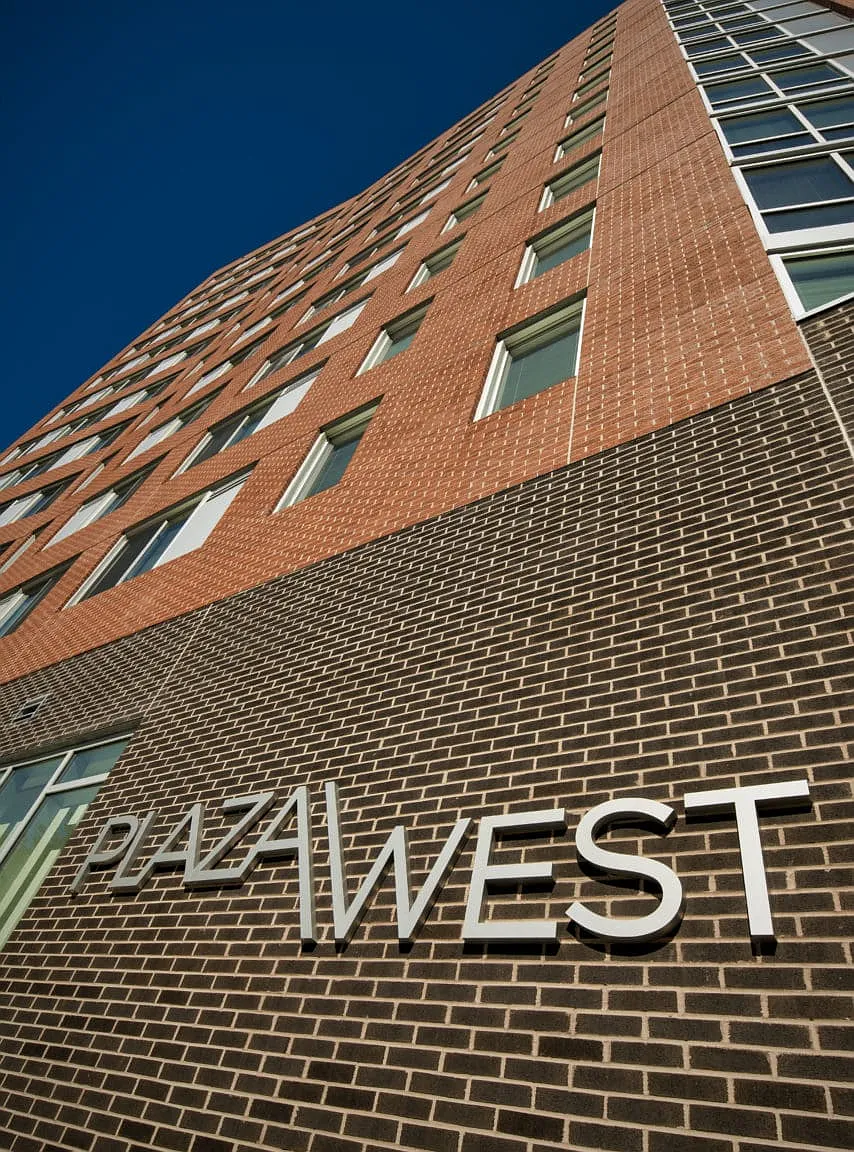 Plaza West — Photo 2