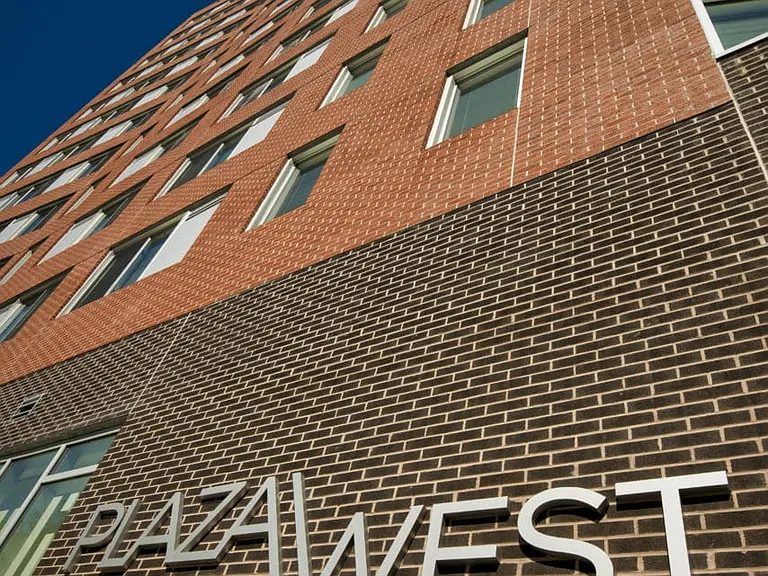 Plaza West — Photo 2
