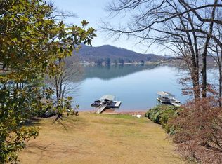 127 Cardinal Ln, Hayesville, NC 28904