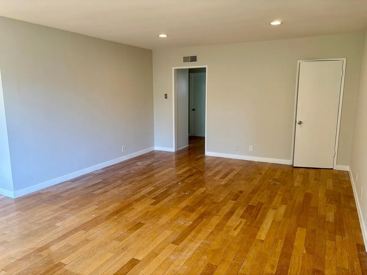 Building Photo - 4511 Finley Ave