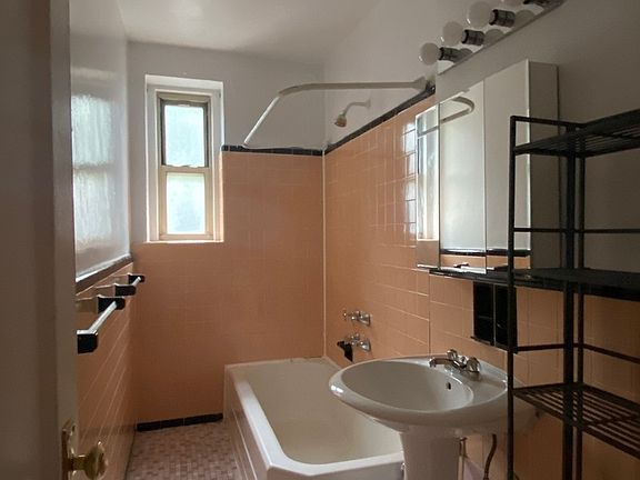 4th image of 41-15 45th St #1K