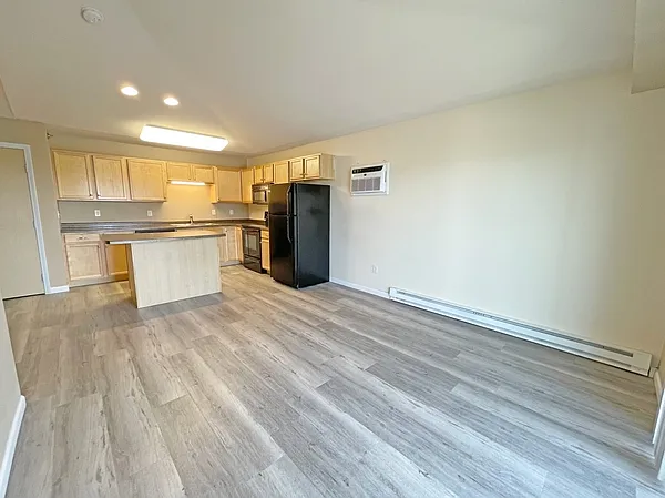 Minot Place Apartments — Photo 30