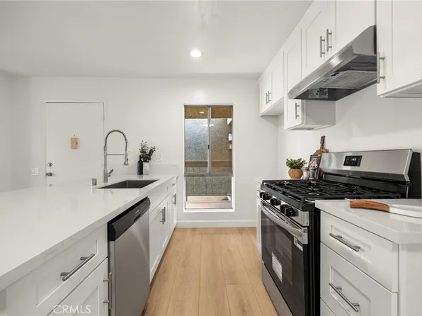 2835 S Fairview St Unit H, Santa Ana, CA 92704