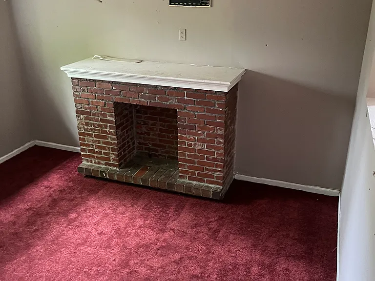 820 McPherson Dr — Photo 10
