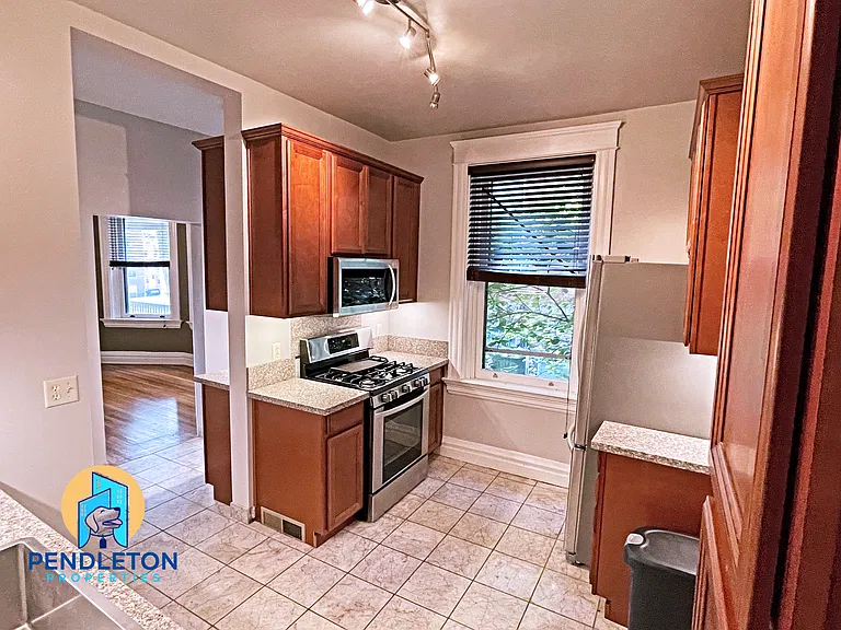 2326 Ashland Ave #1 — Photo 8