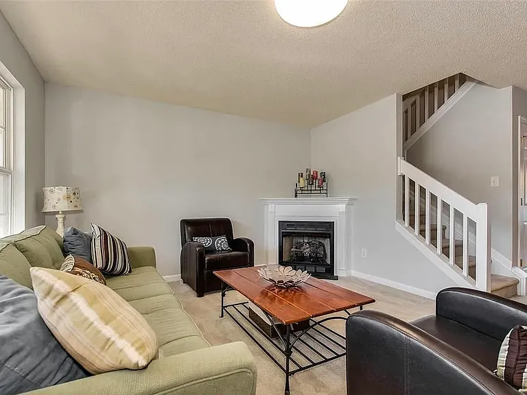 17121 Greenlawn Hills Ct — Photo 5
