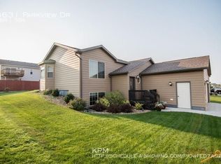 4631 Parkview Dr, Rapid City, SD 57701