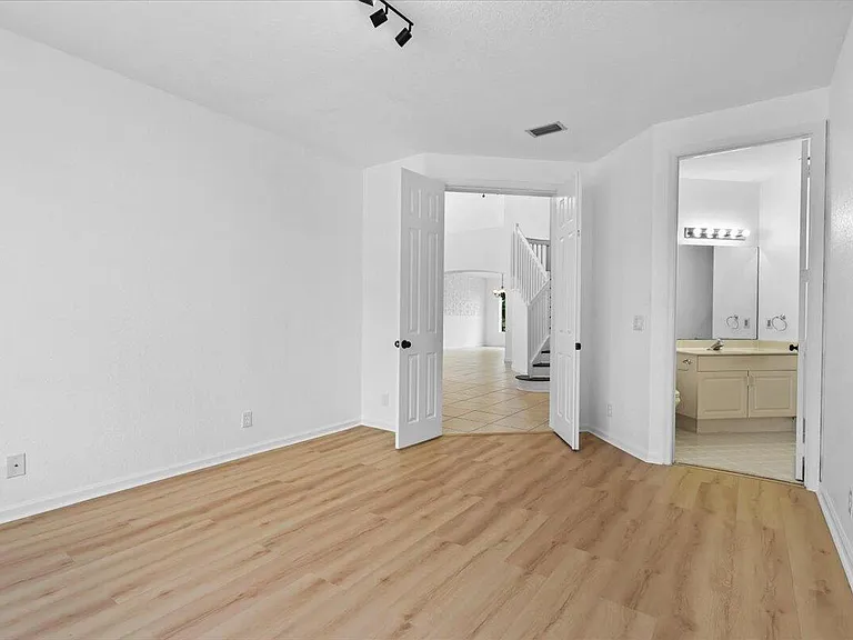 1831 Waldorf Dr — Photo 27