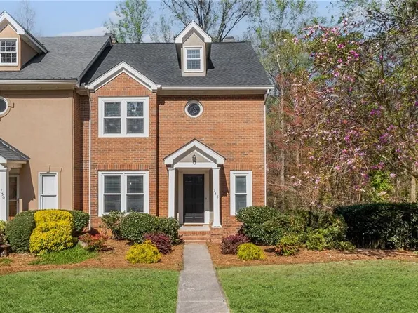 748 Olde Towne Ln, Marietta, GA 30068